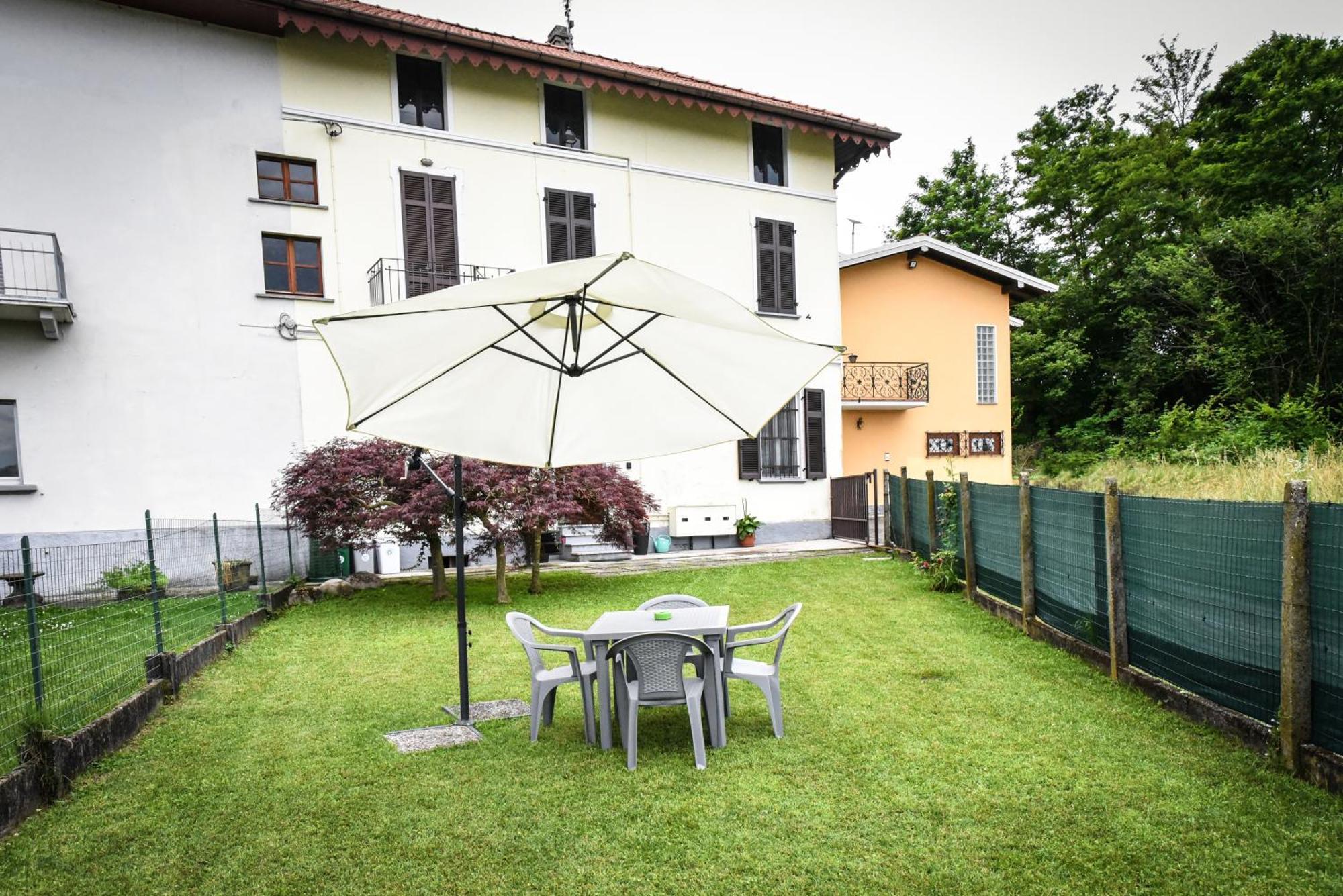 Apartamento Il Glisentino Castelletto sopra Ticino Exterior foto